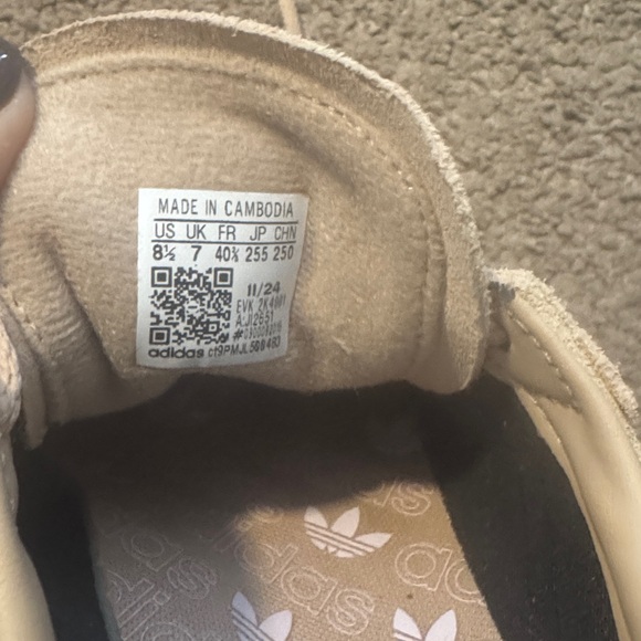 Adidas Tan and Light Pink/Purple suede Sneakers! - Picture 4 of 5